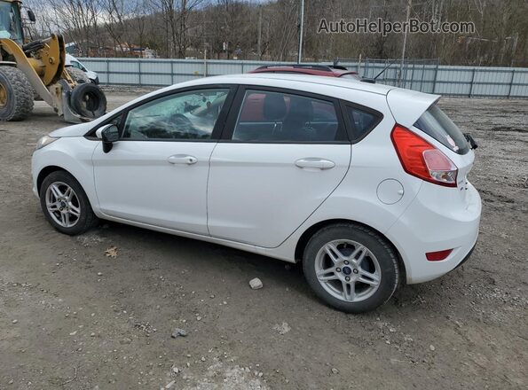 3FADP4EJ0JM127566 2018 FORD FIESTA Белый 