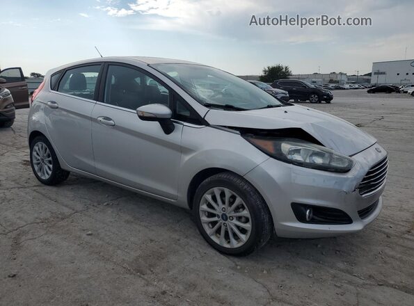 3FADP4FJ2JM115854 2018 FORD FIESTA Серебряный 
