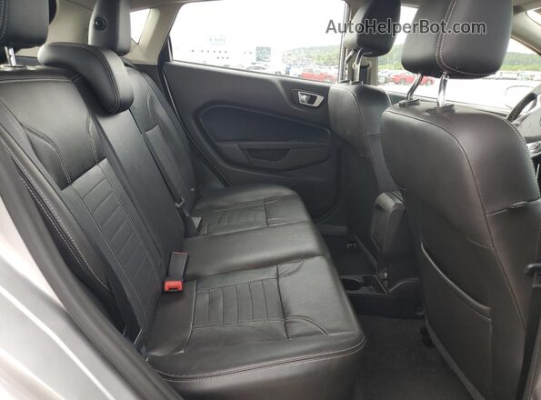 3FADP4FJ2JM115854 2018 FORD FIESTA Серебряный 