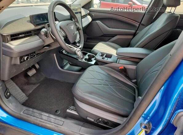 3FMTK1R46SMA09722 2025 FORD MUSTANG Blue Widok wnętrza z przodu