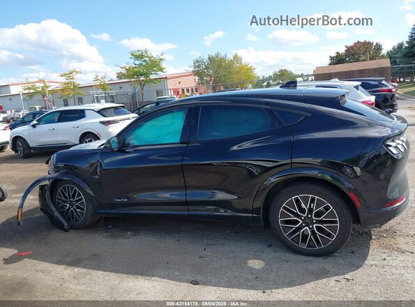 3FMTK3R75RMA44106 2024 FORD MUSTANG MACH-E PREMI Black სალონის 360-გრადუსიანი ხედი