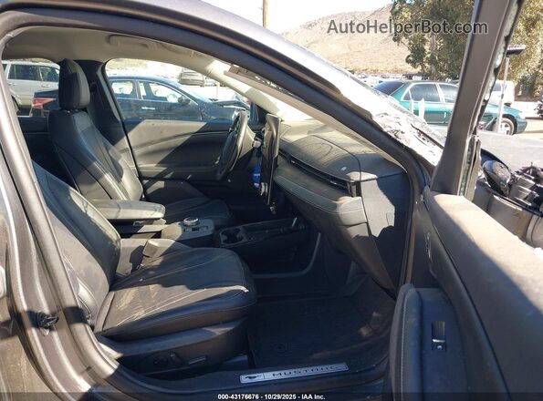 3FMTK3RM3PMA49100 2023 FORD MUSTANG MACH-E PREMI Gray Вид салону спереду