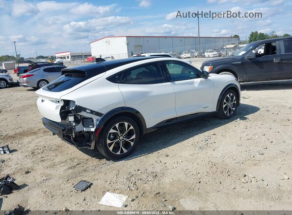 3FMTK3RM7NMA55740 2022 FORD MUSTANG MACH-E PREMI White 