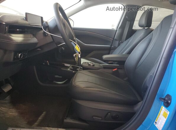3FMTK3SS7PMA45950 2023 FORD MUSTANG MACH-E PREMI Blue Front interior view