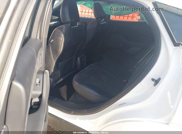 3FMTK4SE4NMA04267 2022 FORD MUSTANG MACH-E White Vista de la etiqueta del VIN