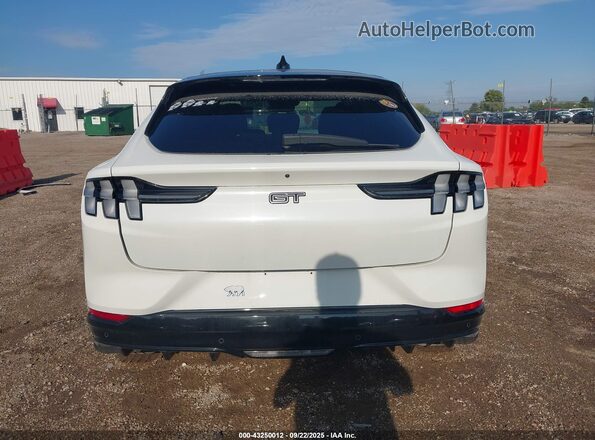 3FMTK4SE4NMA04267 2022 FORD MUSTANG MACH-E White 