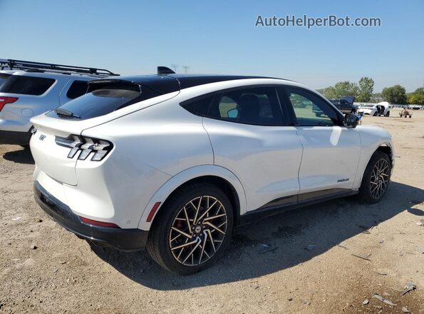 3FMTK4SX5MME00157 2021 FORD MUSTANG Белый Задняя правая четверть