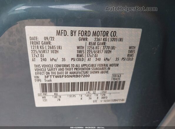 3FTTW8F95NRB07200 2022 FORD MAVERICK Blue Vista del compartimento del motor