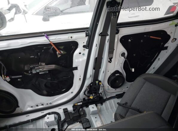 3GKALMEG2SL304191 2025 GMC TERRAIN White Вид щитка приладів
