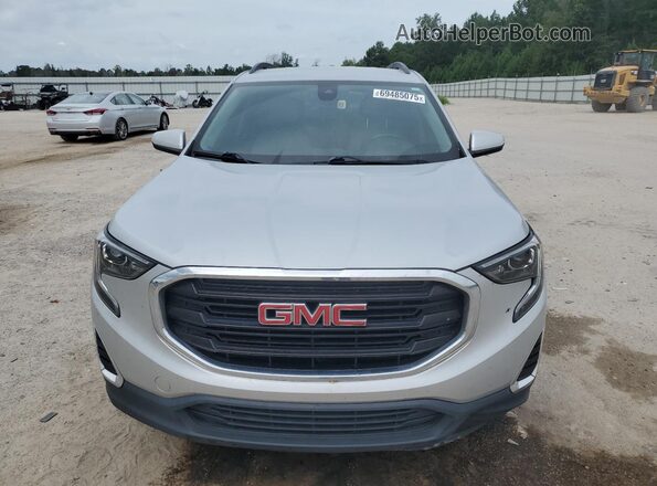 3GKALMEV7LL102706 2020 GMC TERRAIN Silver Դիմացի տեսք