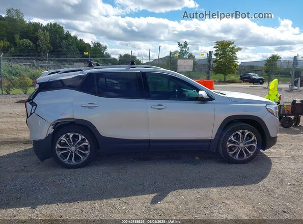 3GKALVEX5LL152995 2020 GMC TERRAIN Silver Vista interior trasera