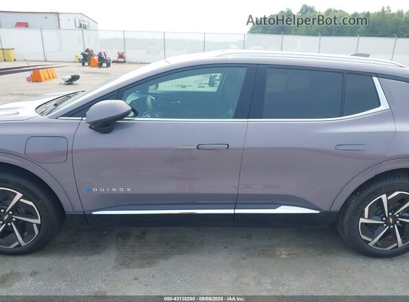 3GN7DNRP7SS255585 2025 CHEVROLET EQUINOX Gray 360 interior view