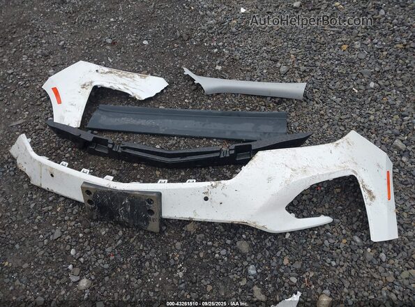 3GNAXUEGXRL182942 2024 CHEVROLET EQUINOX White Instrument cluster view