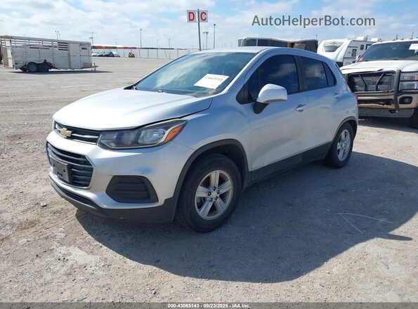 3GNCJKSB1LL231587 2020 CHEVROLET TRAX Silver Front left
