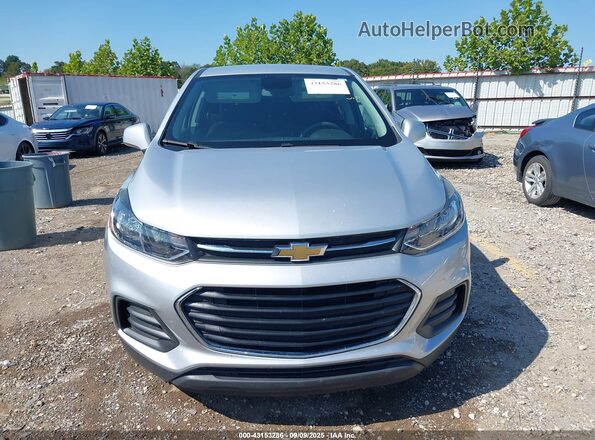 3GNCJKSB2LL223501 2020 CHEVROLET TRAX Silver Vista del cuadro de instrumentos