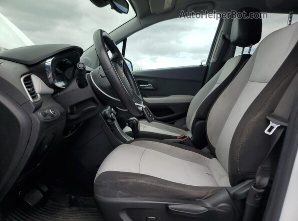 3GNCJLSB7LL200222 2020 CHEVROLET TRAX White Вид салону спереду