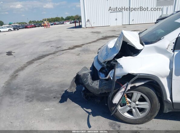 3GNCJLSBXLL143398 2020 CHEVROLET TRAX White Widok z przodu