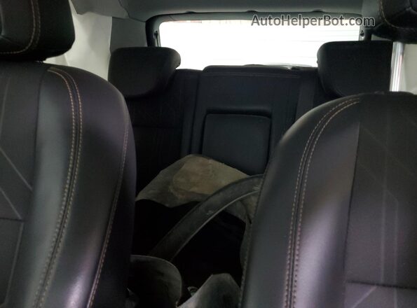 3GNCJPSB1LL132944 2020 CHEVROLET TRAX Gray Widok tylnych siedzeń