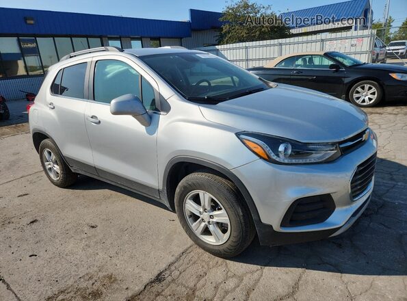 3GNCJPSB4KL358264 2019 CHEVROLET TRAX Silver Przód prawy