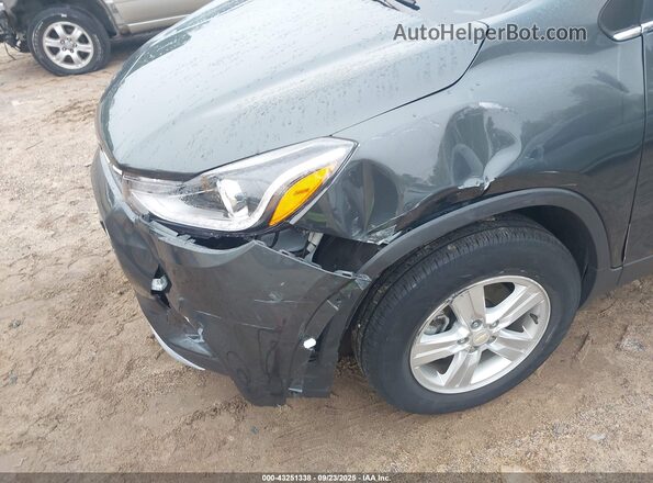 3GNCJPSB9LL198531 2020 CHEVROLET TRAX Gray Вид спереду