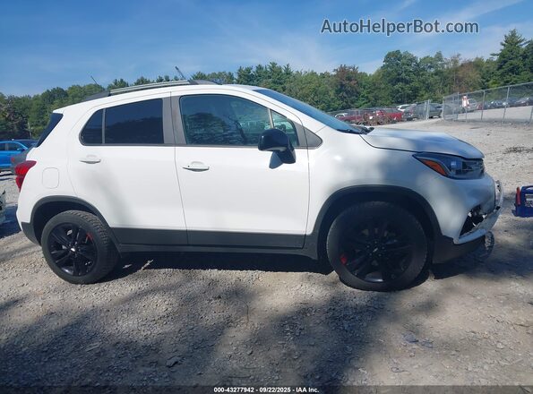3GNCJPSBXLL298623 2020 CHEVROLET TRAX White Vista interior trasera