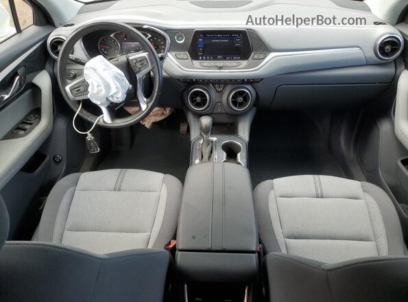 3GNKBCRS7LS677060 2020 CHEVROLET BLAZER Белый Вид панели приборов