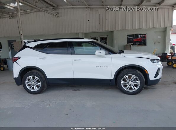 3GNKBCRS9LS611514 2020 CHEVROLET BLAZER White Rear interior view