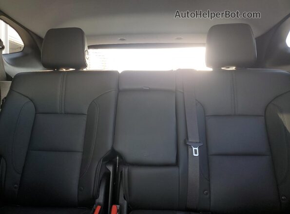 3GNKBDR43LS698379 2020 CHEVROLET BLAZER White Հետևի նստատեղերի տեսք
