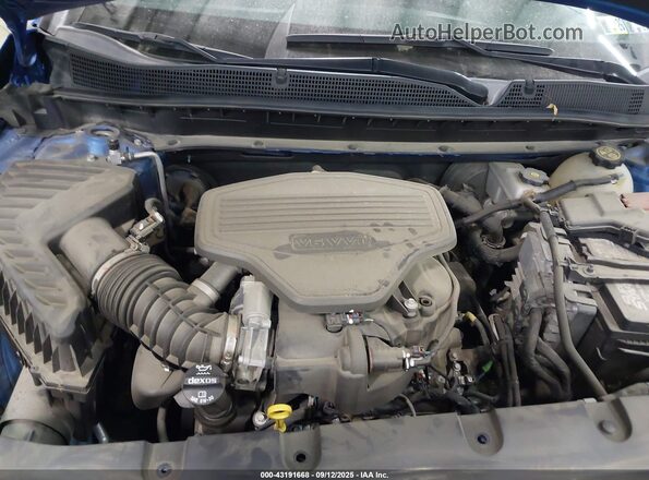 3GNKBERS6LS727071 2020 CHEVROLET BLAZER Blue Engine compartment view