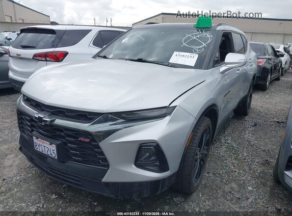 3GNKBERS7MS560821 2021 CHEVROLET BLAZER Silver Vista tres cuartos delantera izquierda