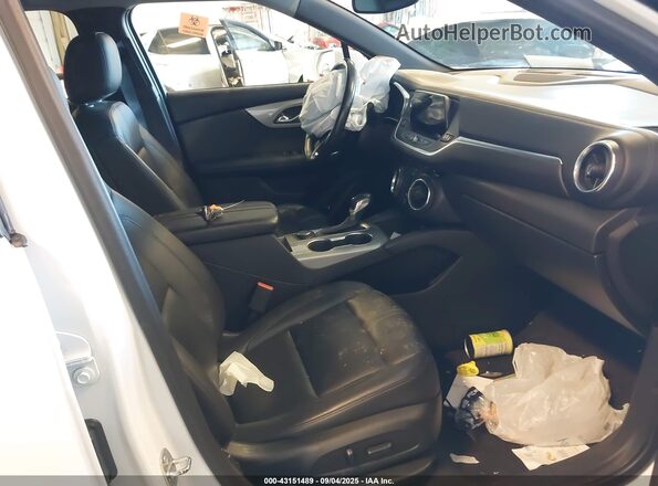 3GNKBJRS3LS633402 2020 CHEVROLET BLAZER White Front interior view