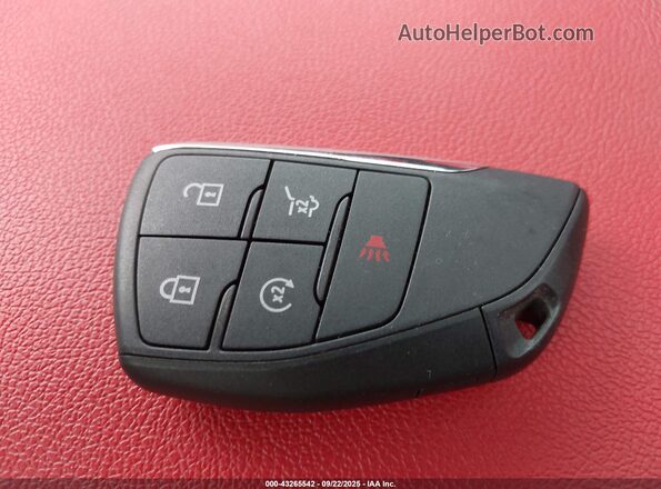 3GNKD1RJ3SS111885 2025 CHEVROLET OTHER Черный Вид панели приборов