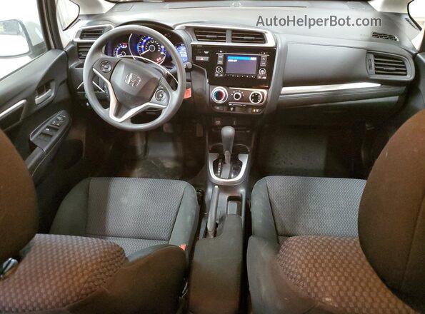 3HGGK5H46JM735238 2018 HONDA FIT White Вид панелі приладів