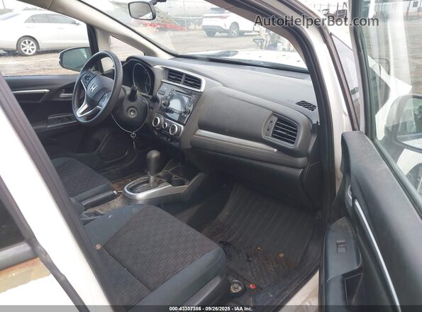 3HGGK5H54HM709434 2017 HONDA FIT Белый Вид салона спереди