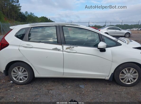 3HGGK5H54HM709434 2017 HONDA FIT Белый Вид задней части салона