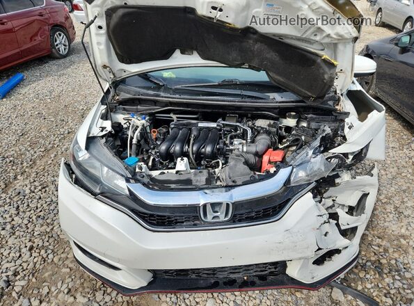 3HGGK5H60JM715083 2018 HONDA FIT White 