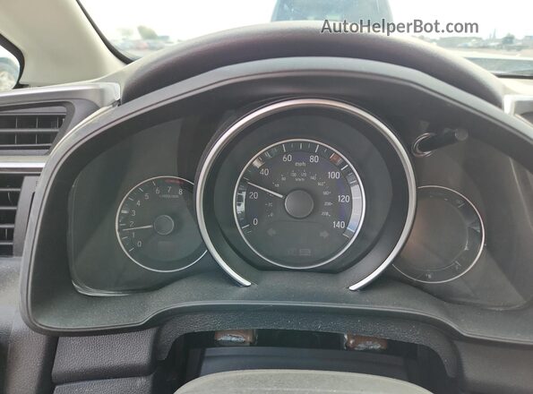 3HGGK5H60JM715083 2018 HONDA FIT White 