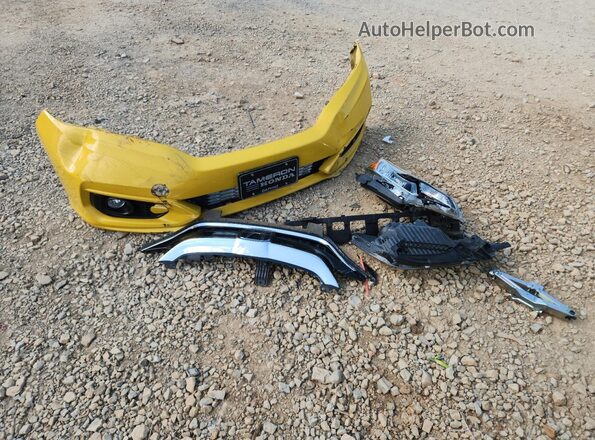 3HGGK5H80JM711746 2018 HONDA FIT Yellow 