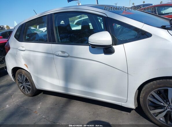 3HGGK5H80LM716660 2020 HONDA FIT White Widok wnętrza z tyłu