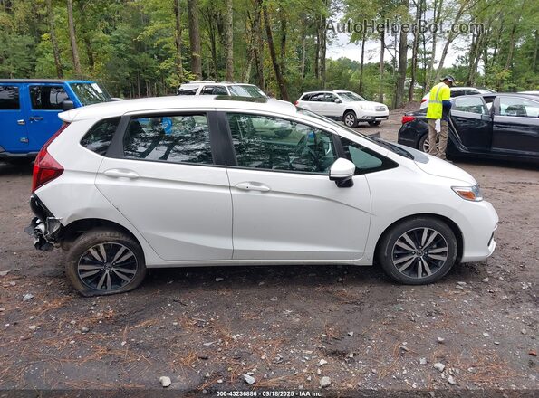 3HGGK5H8XLM720277 2020 HONDA FIT White Widok wnętrza z tyłu