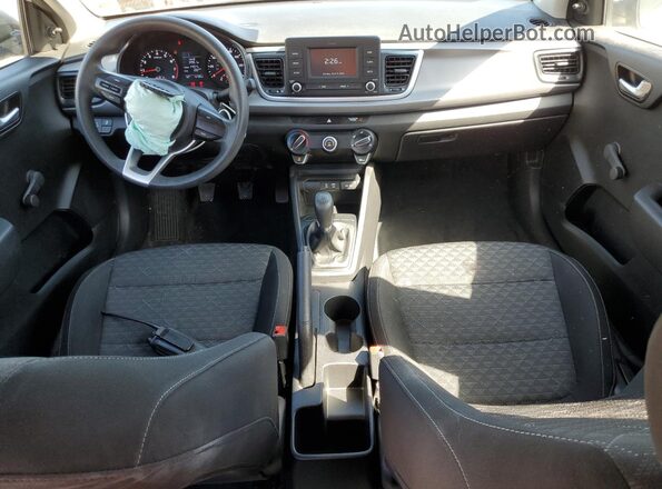 3KPA24AB0JE047124 2018 KIA RIO Серебряный 