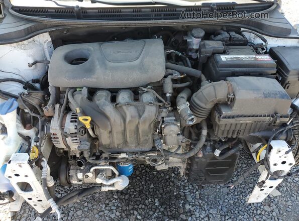 3KPA24AB4JE072155 2018 KIA RIO White 