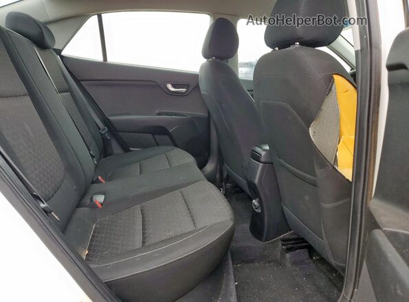 3KPA24AD1LE274262 2020 KIA RIO Белый Вид задних сидений