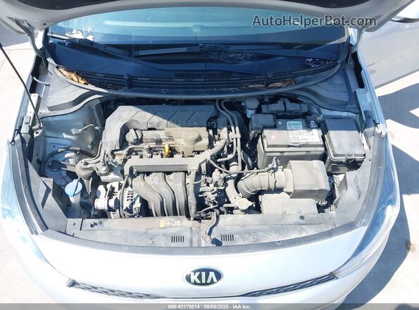 3KPA24AD1LE313254 2020 KIA RIO Silver Rear view
