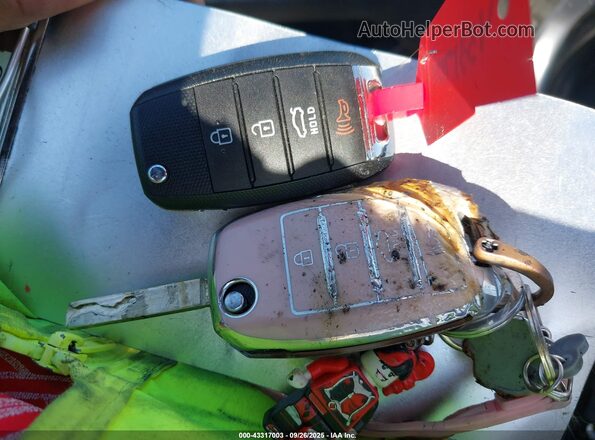 3KPA24AD5LE334253 2020 KIA RIO Gray Առջևի վահանակի տեսք