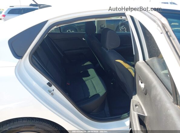 3KPA24AD5ME423063 2021 KIA RIO White VIN კოდის სტიკერის ხედი
