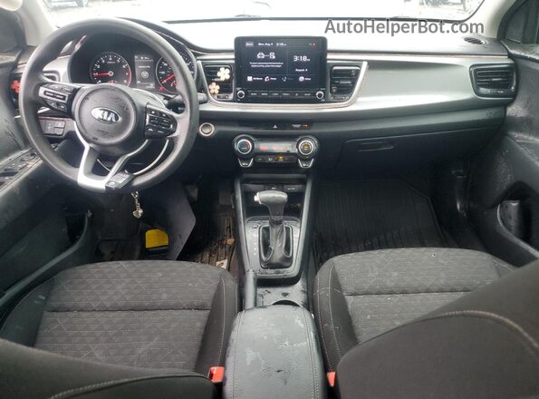3KPA24AD6ME408281 2021 KIA RIO Silver Dashboard view