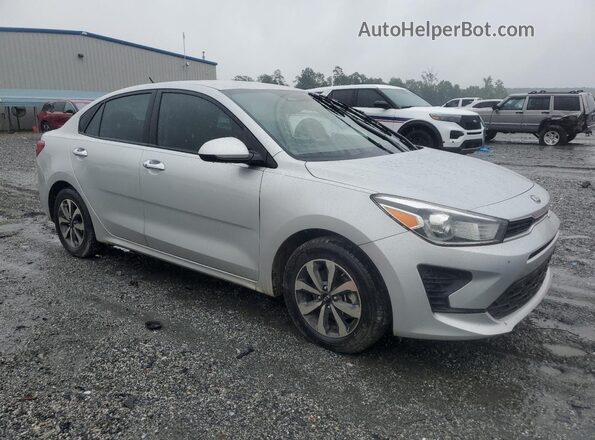 3KPA24AD6ME408281 2021 KIA RIO Silver Front right