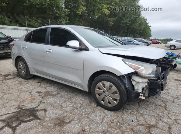 3KPA24AD7LE294158 2020 KIA RIO Silver Delantero derecho