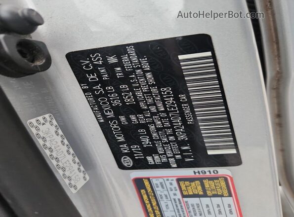 3KPA24AD7LE294158 2020 KIA RIO Silver Vista del compartimento del motor